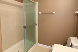 527 Cary Woods Cir, Cary, IL 60013 - Photo 12