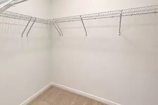 527 Cary Woods Cir, Cary, IL 60013 - Photo 10