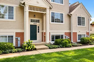 527 Cary Woods Cir, Cary, IL 60013 - Photo 1