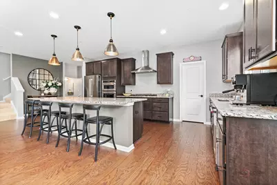 685 Insull Drive, Vernon Hills, IL 60061 - Photo 10