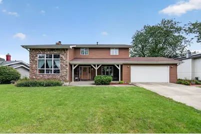 408 S Brookshore Drive, Shorewood, IL 60404 - Photo 2