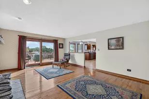 408 S Brookshore Dr, Shorewood, IL 60404 - Photo 8