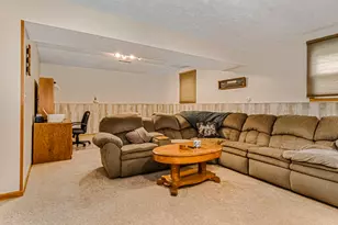 701 N Mohave Dr, Pontiac, IL 61764 - Photo 40