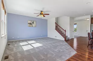 2009 Mayfair Dr, Island Lake, IL 60042 - Photo 8