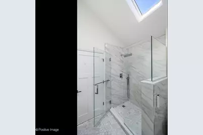 3520 W Melrose Street, Chicago, IL 60618 - Photo 20