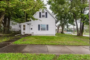 1328 N Mason St, Bloomington, IL 61701 - Photo 20