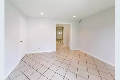 5801 N Lansing Avenue, Chicago, IL 60646 - Photo 20