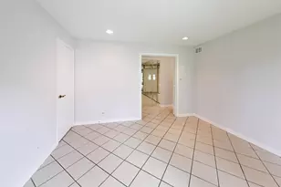 5801 N Lansing Ave, Chicago, IL 60646 - Photo 20