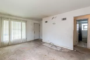 529 49th Ave, Bellwood, IL 60104 - Photo 6