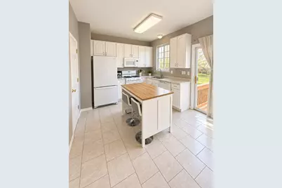 1907 Indian Hill Lane, Aurora, IL 60503 - Photo 8