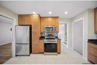 8157 N Root Court, Niles, IL 60714 - Photo 12