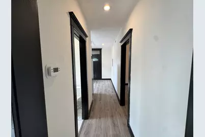 906 N Lavergne Avenue, Chicago, IL 60651 - Photo 18