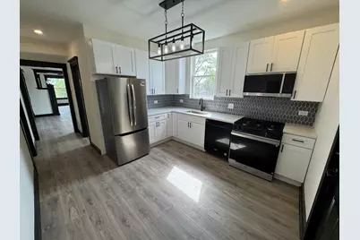 906 N Lavergne Avenue, Chicago, IL 60651 - Photo 8