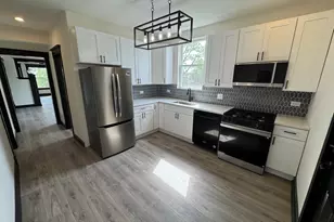 906 N Lavergne Ave, Chicago, IL 60651 - Photo 8