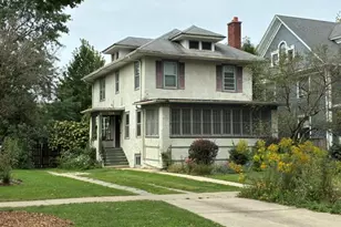 229 S East Ave, Oak Park, IL 60302 - Photo 1
