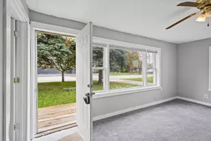 711 W Howard St, Pontiac, IL 61764 - Photo 4
