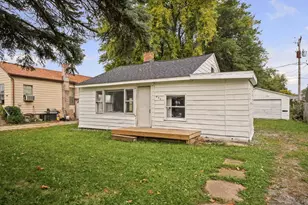 711 W Howard St, Pontiac, IL 61764 - Photo 2