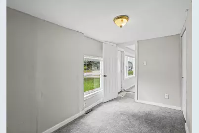 711 W Howard Street, Pontiac, IL 61764 - Photo 16