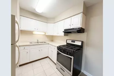 965 Westmoreland Drive #2, Vernon Hills, IL 60061 - Photo 2