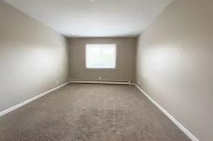 965 Westmoreland Dr, Vernon Hills, IL 60061 - Photo 8