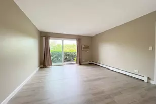 965 Westmoreland Dr, Vernon Hills, IL 60061 - Photo 4