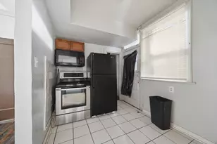 7913 S Laflin St, Chicago, IL 60620 - Photo 14