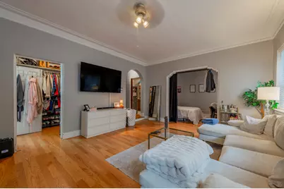 2730 N Pine Grove Avenue #G, Chicago, IL 60614 - Photo 4