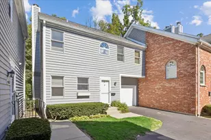 812 Chestnut St, Deerfield, IL 60015 - Photo 2