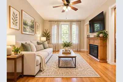 2733 N Artesian Avenue, Chicago, IL 60647 - Photo 2