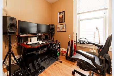 2733 N Artesian Avenue, Chicago, IL 60647 - Photo 6
