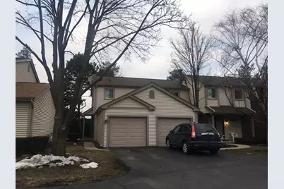 330 E Forest Knoll Drive, Palatine, IL 60074 - Photo 1