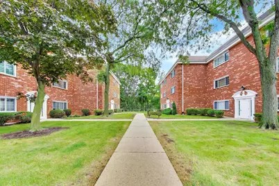 6876 W Touhy Avenue #3E, Niles, IL 60714 - Photo 2