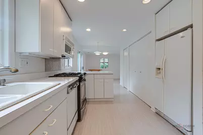 23493 N Wildwood Lane, Deerfield, IL 60015 - Photo 12