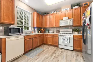 8310 Pembridge Ct, Joliet, IL 60431 - Photo 6
