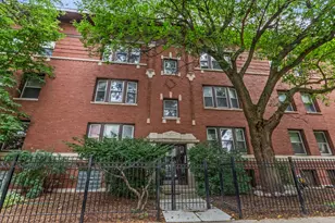 805 W Belle Plaine Ave, Chicago, IL 60613 - Photo 1