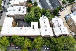 805 W Belle Plaine Ave, Chicago, IL 60613 - Photo 24