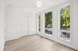 2323 N Lister Ave, Chicago, IL 60614 - Photo 12