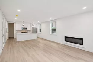 2323 N Lister Ave, Chicago, IL 60614 - Photo 18