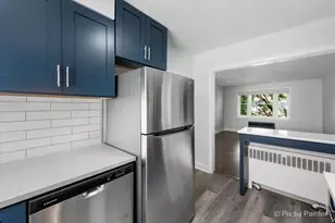 2715 W Berwyn Ave, Chicago, IL 60625 - Photo 6