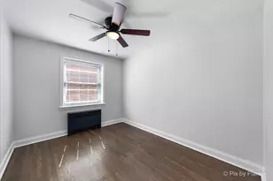 2715 W Berwyn Ave, Chicago, IL 60625 - Photo 14