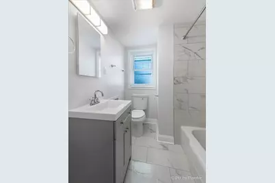 2715 W Berwyn Avenue #3, Chicago, IL 60625 - Photo 10