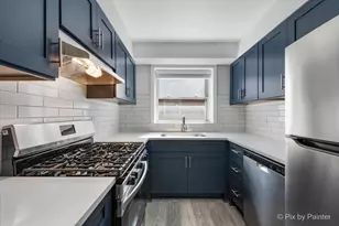2715 W Berwyn Ave, Chicago, IL 60625 - Photo 8