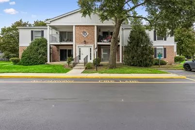 959 Golf Course Road #1, Crystal Lake, IL 60014 - Photo 1