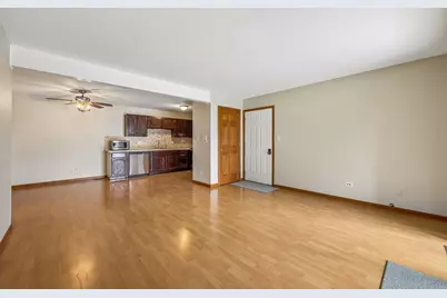 959 Golf Course Road #1, Crystal Lake, IL 60014 - Photo 6