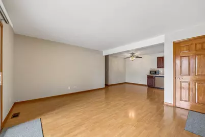 959 Golf Course Road #1, Crystal Lake, IL 60014 - Photo 4