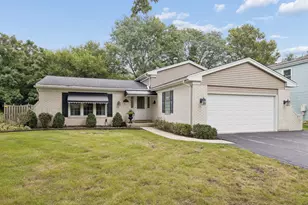 4153 Cumnor Rd, Downers Grove, IL 60515 - Photo 1