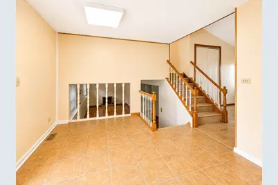 1329 Elm Drive, Schaumburg, IL 60194 - Photo 4