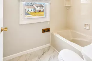 1329 Elm Dr, Schaumburg, IL 60194 - Photo 8