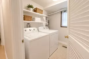 1329 Elm Dr, Schaumburg, IL 60194 - Photo 10