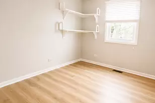 1329 Elm Dr, Schaumburg, IL 60194 - Photo 14